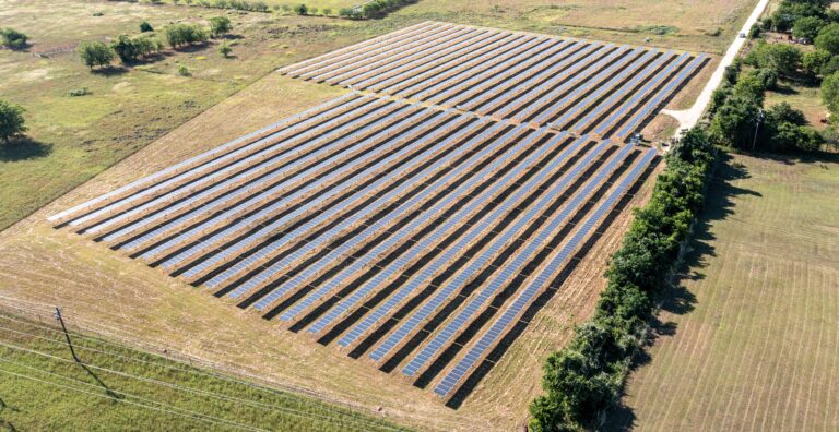 Read more about the article UGE Achieves Notice to Proceed Milestone for Second 1.4MW Solar Project in Smithville, Texas 